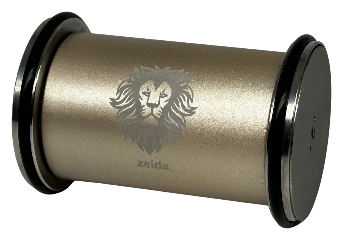 HONE roller engraved with a lion and the name Zelda